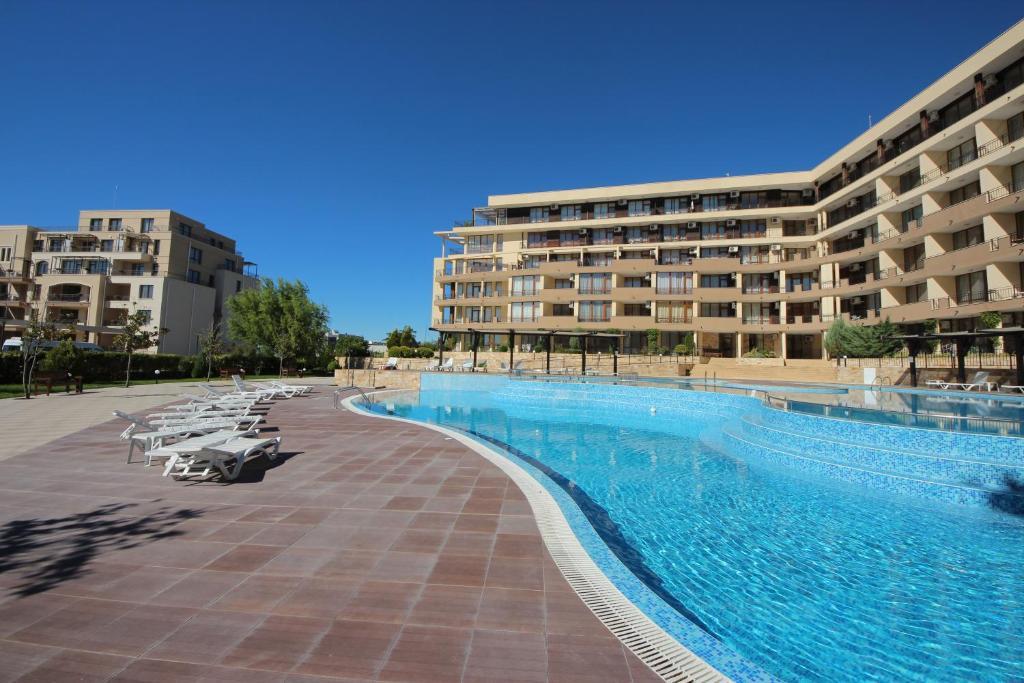 Menada Luxor Apartments 圣弗拉斯 外观 照片