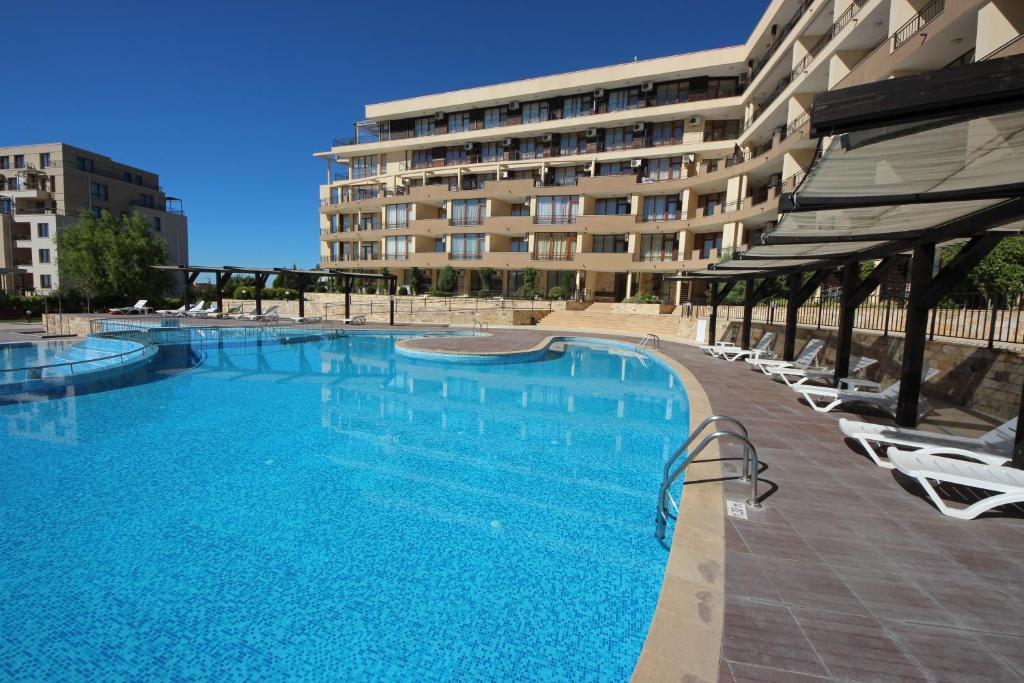 Menada Luxor Apartments 圣弗拉斯 外观 照片
